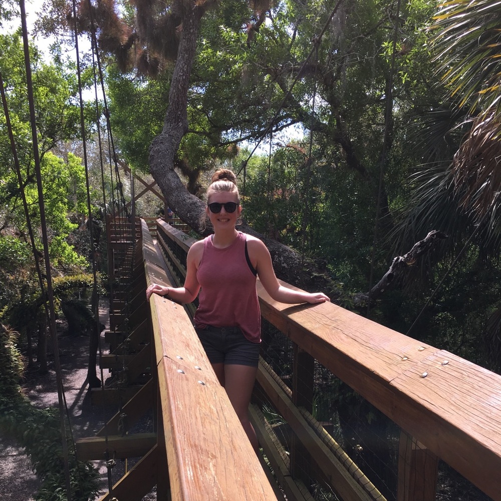 Meet your Posher, Hannah